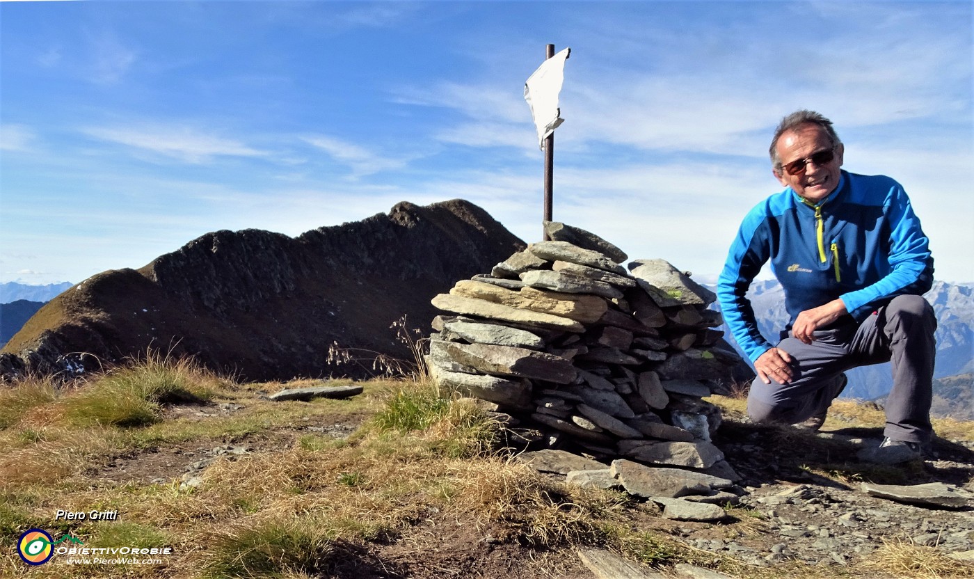 72 In vetta a Cima di Lemma (2348 m) con vista verso il Pizzo Scala.JPG -                                